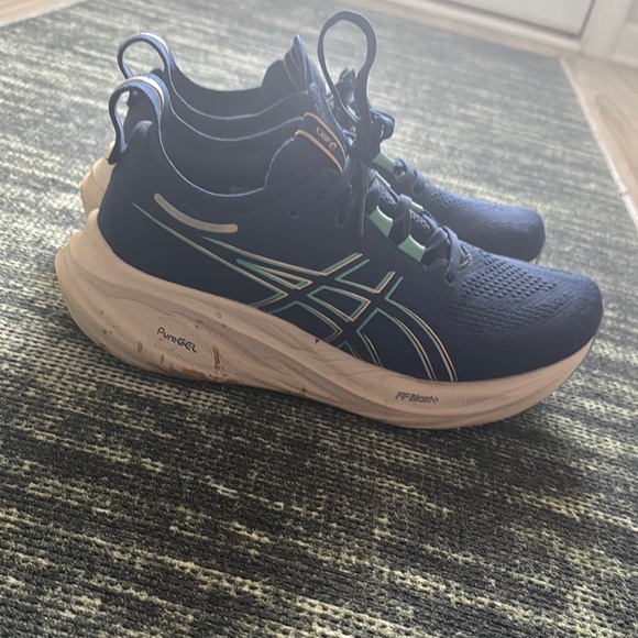ASICS Navy and White Athletic Sneakers - Picture 1 of 1
